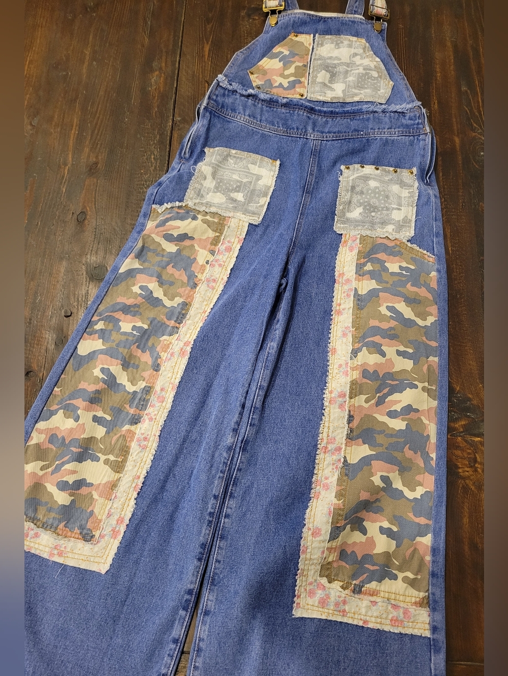 BRAND NEW Three Bird Nest (POL) Blue Denim Jumpsuit with Camouflage Details - Picture 3 of 5